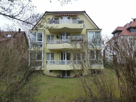 Gut vermietete Maisonette-Wohnung, unweit dem Berliner Forst ***Terrasse mit Gartenzugang***Laminatfußboden***EBK***