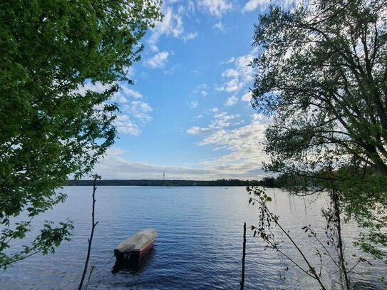 stilvolle Villa mit Potential --- idyllisch mit Havelblick