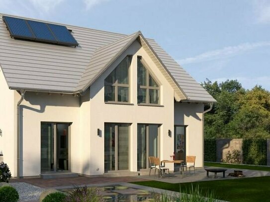 Einzigartiges Wohnflair mit dreieckigem Erker und grüner Terrasse