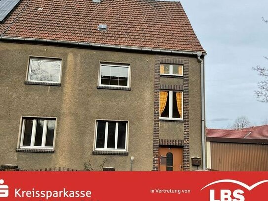 Zweifamilienhaus in zentrale Lage in Bitterfeld !