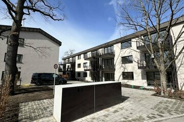 ***Großzügige helle Neubauwohnung mit großem Wohlfühlbalkon***- KFW 40 plus