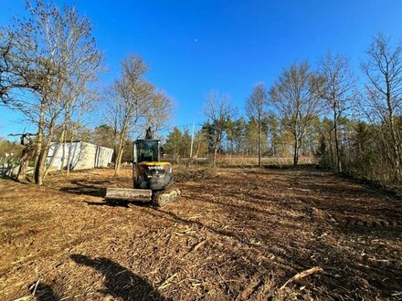 Kurzfristig bebaubares Grundstück mit ca. 1.180 m² unterhalb des Würzburger Golfplatzes!