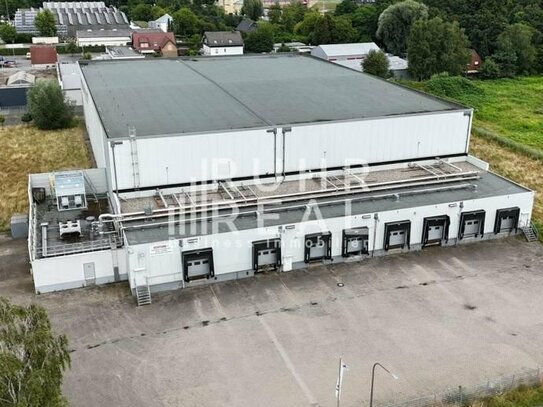 IM ALLEINAUFTRAG: 4.500 m² Logistikfläche | Industriegebiet | direkt an der A42 | Rampen & Büros