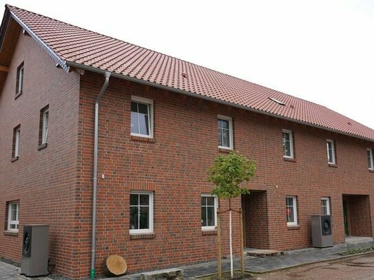 * Attraktiver Neubau in Burgdorf/Otze * - großzügiges Reihenendhaus in guter Wohnlage