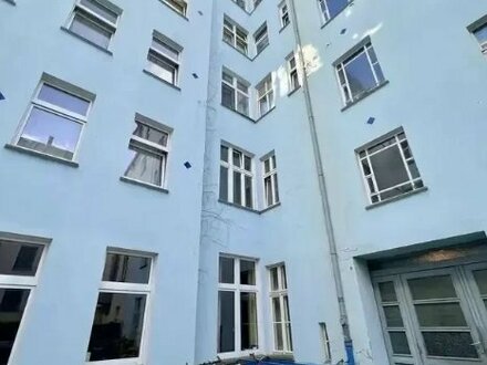 Schöne 2 - Zimmer Wohnung Nähe Volkspark Friedrichshain * Verfügbar ab August 2024
