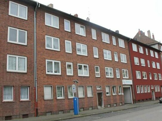 Bezugsfertige und gut aufgeteilte 2,5-Raum-Etagenwohnung mit Balkon im Zentrum von Gelsenkirchen