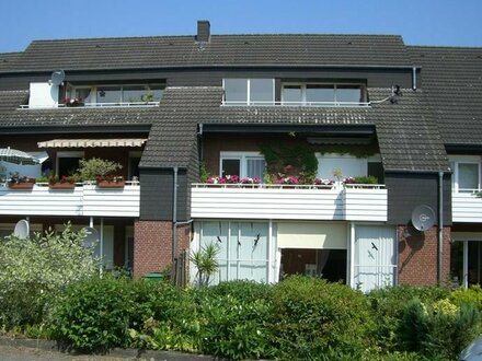 Gute Wohnlage in Spenge: sonnige 3-Zimmerwohnung mit Balkon und Garage