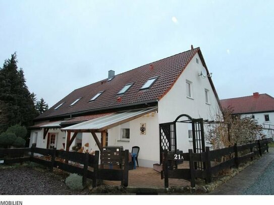 Sehr gepflegtes Mehrfamilienhaus mit 5 Wohnungen und zusätzlichem Bauplatz in Kleinbocka im Landkreis Greiz in Thüringen
