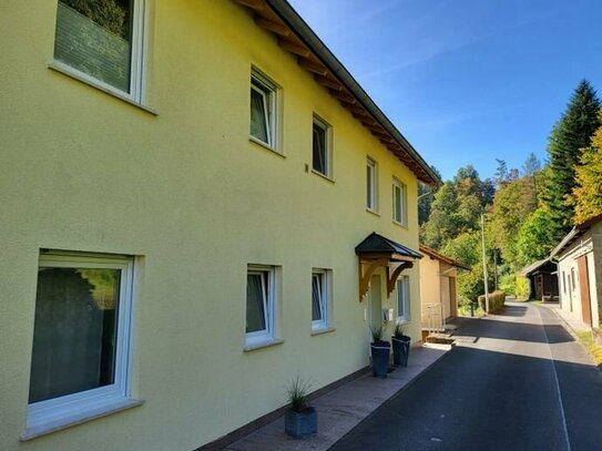 Schönes Zweifamilien Wohnhaus in Kirchzell/Watterbach bei Miltenberg mit großem Grundstück