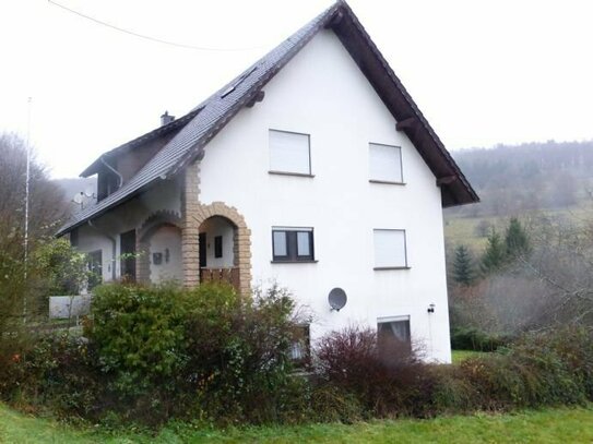 Freistehendes Wohnhaus mit Einliegerwohnung in idyllischer Wohnlage Nähe Schönenberg-Kübelberg