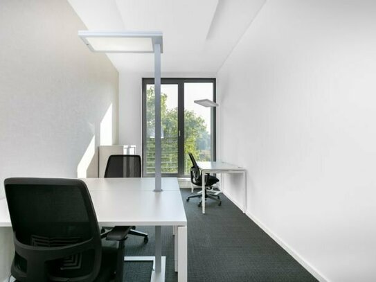 Privater Büroraum ganz auf Ihre individuellen Unternehmensbedürfnisse angepasst in Regus City Nord