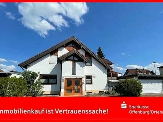 Renchen - Zweifamilienhaus mit vielen Möglichkeiten!