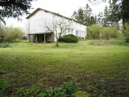 Einfamilienhaus an kleinem Flußlauf, zwischen Demmin, Stavenhagen, Altentreptow, mit Ausbaupotenzial