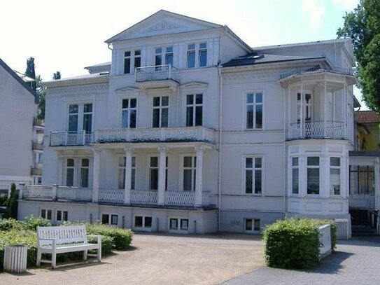 Repräsentativ: Büro/Praxis/Schulung im alten Stadthaus im Herzen von Bad Pyrmont