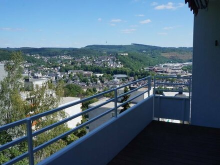 Gepflegte Wohnung mit Balkon und Garage, zentrale Lage von Siegen
