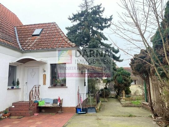 Einzigartiges Einfamilienhaus mit Bungalow auf großem Naturgrundstück