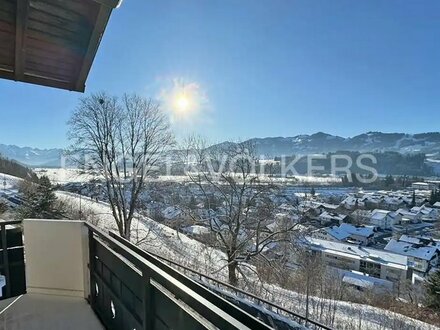 4 Zimmer Wohnung mit Süd/West-Balkon und herrlichem Bergblick