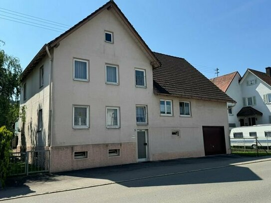 Wohnhaus mit vielen Möglichkeiten in Göllsdorf