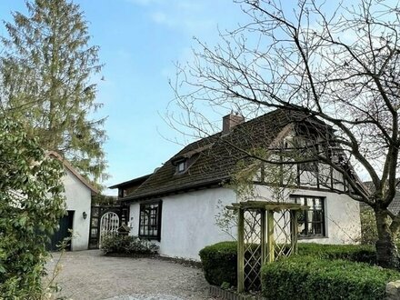 Hier nach Hause kommen, ist immer ein bisschen...WIE IM URLAUB...tolles Grundstück mit zwei EFH bebaut zu verkaufen