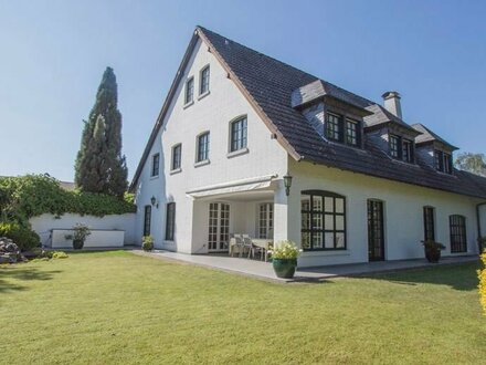 Freistehender Wohntraum im Landhausstil mit Einliegerwohnung in bevorzugter Lage von Kempen