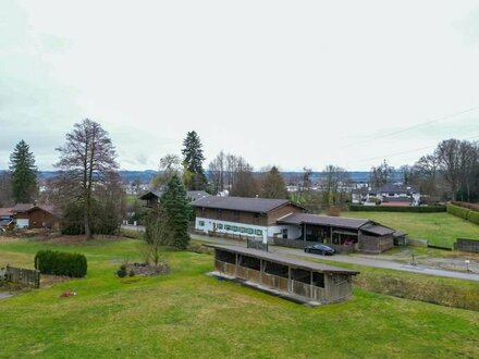 Optimal für Pferdeliebhaber: Idyllisches Anwesen mit vielfältigem Potential - vor den Toren Münchens