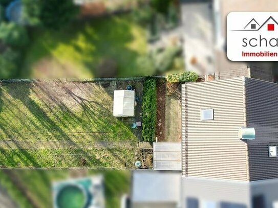 SCHADE IMMOBILIEN - Leerstehendes Zweifamilienhaus mit erneuertem Dach ideal für Eigennutzer!