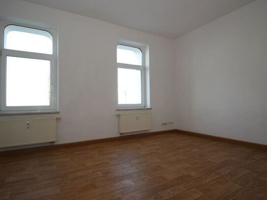 **Neu energetisch saniert!!! Renovierte 2-Zimmer-Wohnung im Erdgeschoss zu vermieten**