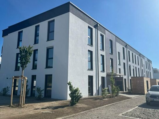 Neubau - 3 Zi.-Wohnung im EG, Nr. 3b, in Landshut, Auloh mit großer Terrasse