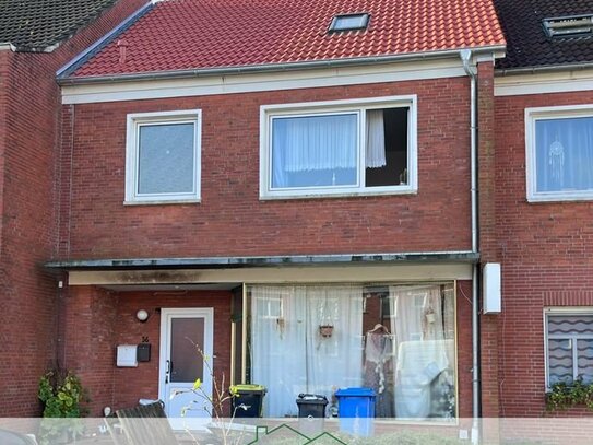 Sanierungsbedürftiges Reihenmittelhaus in Tidofeld