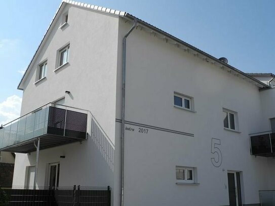Helle & moderne 3-Zimmer-Wohnung 71,9 qm mit Südbalkon in ruhiger Lage Herzogenaurach-Niederndorf, Einbauküche, möblier…