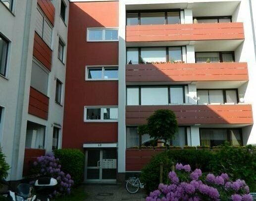 Helle Eigentumswohnung mit 3 Zimmern, 2 Loggien in Krefeld-Fischeln