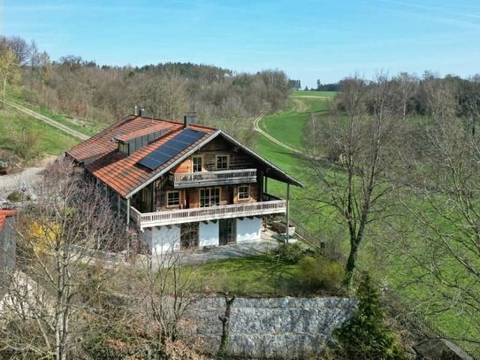 Großes Landhaus mit direktem Zugang zu Feld und Wald!