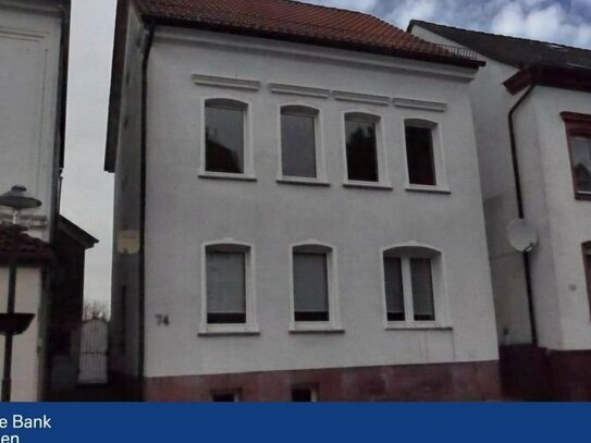 Stadthaus mit gemütlichem Grundstück in Blomberg! Kaufen statt Mieten - das kann funktionieren!