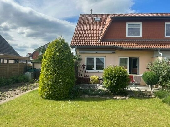 Moderne Einfamilien-Doppelhaushälfte in Stralsund zu verkaufen