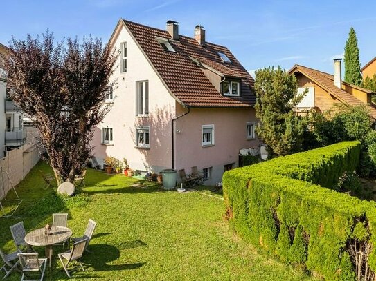 Charmantes 2 Familienhaus mit großem Grundstück