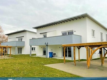 Energieeffiziente Neubauwohnung (KfW55) inkl. zwei Parkplätzen mit Photovoltaikanlage