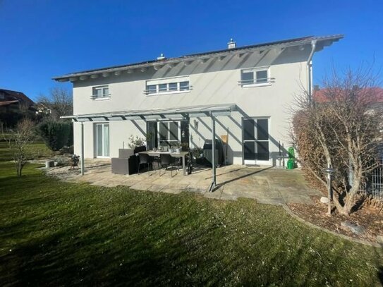 ***NEU***Freistehendes Einfamilienhaus mit schönem Garten in Kastl