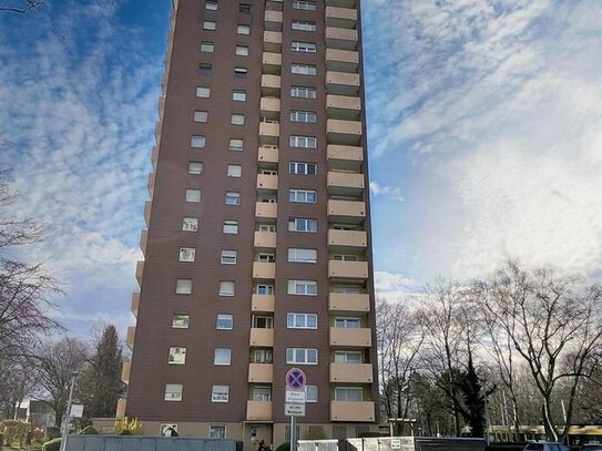 Freie 3-Zimmer-Wohnung mit zwei Balkonen