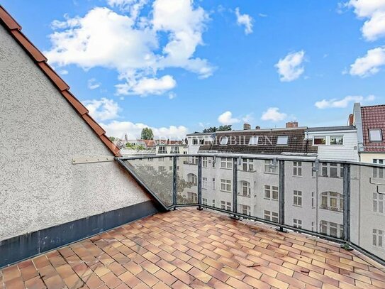 * Dachgeschosswohnung mit Terrasse und Potenzial: 3 bis 4-Zimmer!*