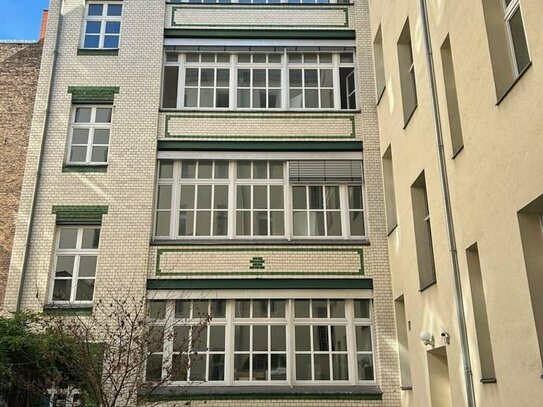 X-Berg Offices im historischen charmanten Fabrikgebäude mit gewerblicher Dachgeschosswohnung, provisionsfrei