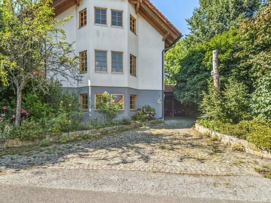 Romantisch, mediterranes großes Einfamilienhaus in Graupa bei Dresden