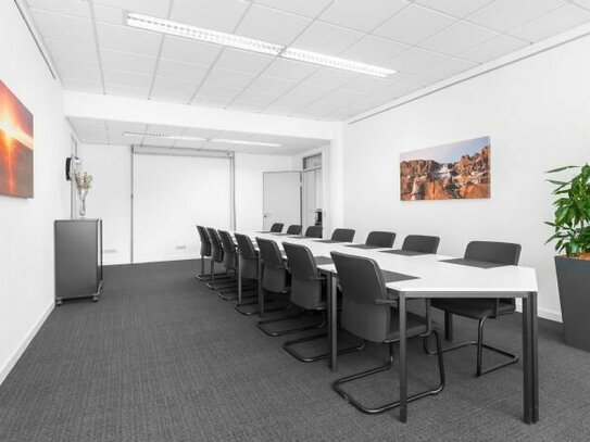 Privater Büroraum ganz auf Ihre individuellen Unternehmensbedürfnisse angepasst in HQ Offisto