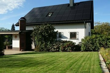Haus im Grünen mit Schwarzwaldaussicht