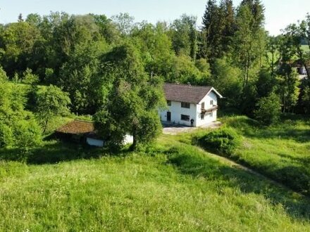 Idyllisches Anwesen in Alleinlage Nähe Tachinger See zu verkaufen !