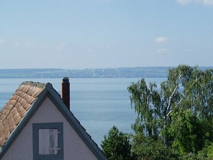 Moderne Dachgeschosswohnung mit See- und Alpensicht in 2. Seereihe von Hagnau am Bodensee