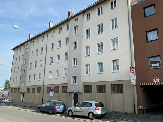11-Familienhaus (auch Nachbar-MFH mit 12 WE verfügbar), bereits aufgeteilt, NKM 81.336€, in Nürnberg