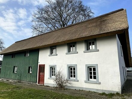 Gemütliches, Langzeit-vermietetes Denkmalhaus in Kalterherberg