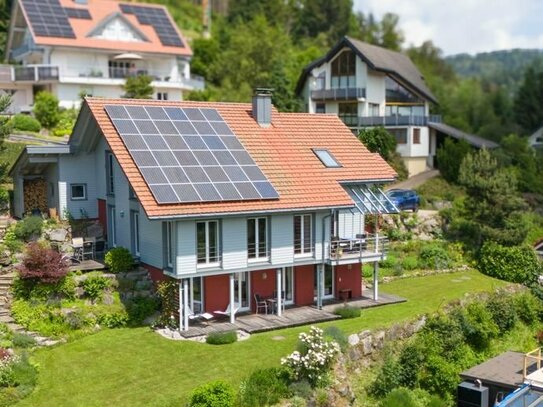 Einfamilienhaus mit ELW in Traumlage