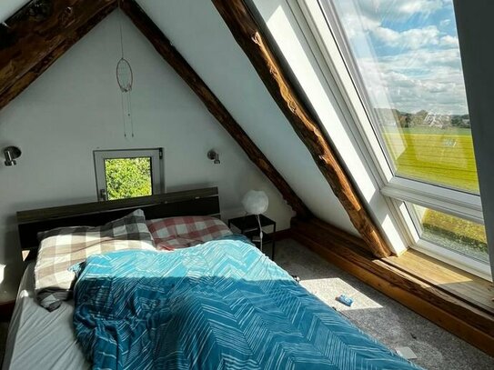 2,5-Zimmer-Maisonette inkl. 80 qm Dachfläche und Balkon in Porta Westfalica Hausberge-Lohfeld!
