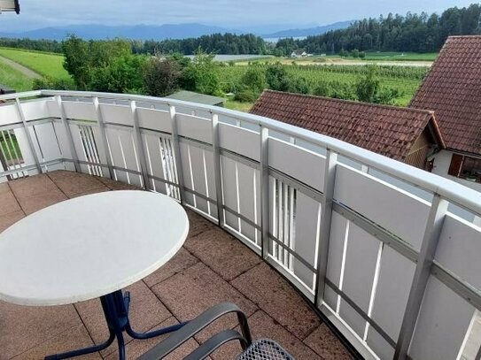 Helle 1.5 Zi Wohnung mit Balkon + Seesicht in Wasserburg-Ortsteil